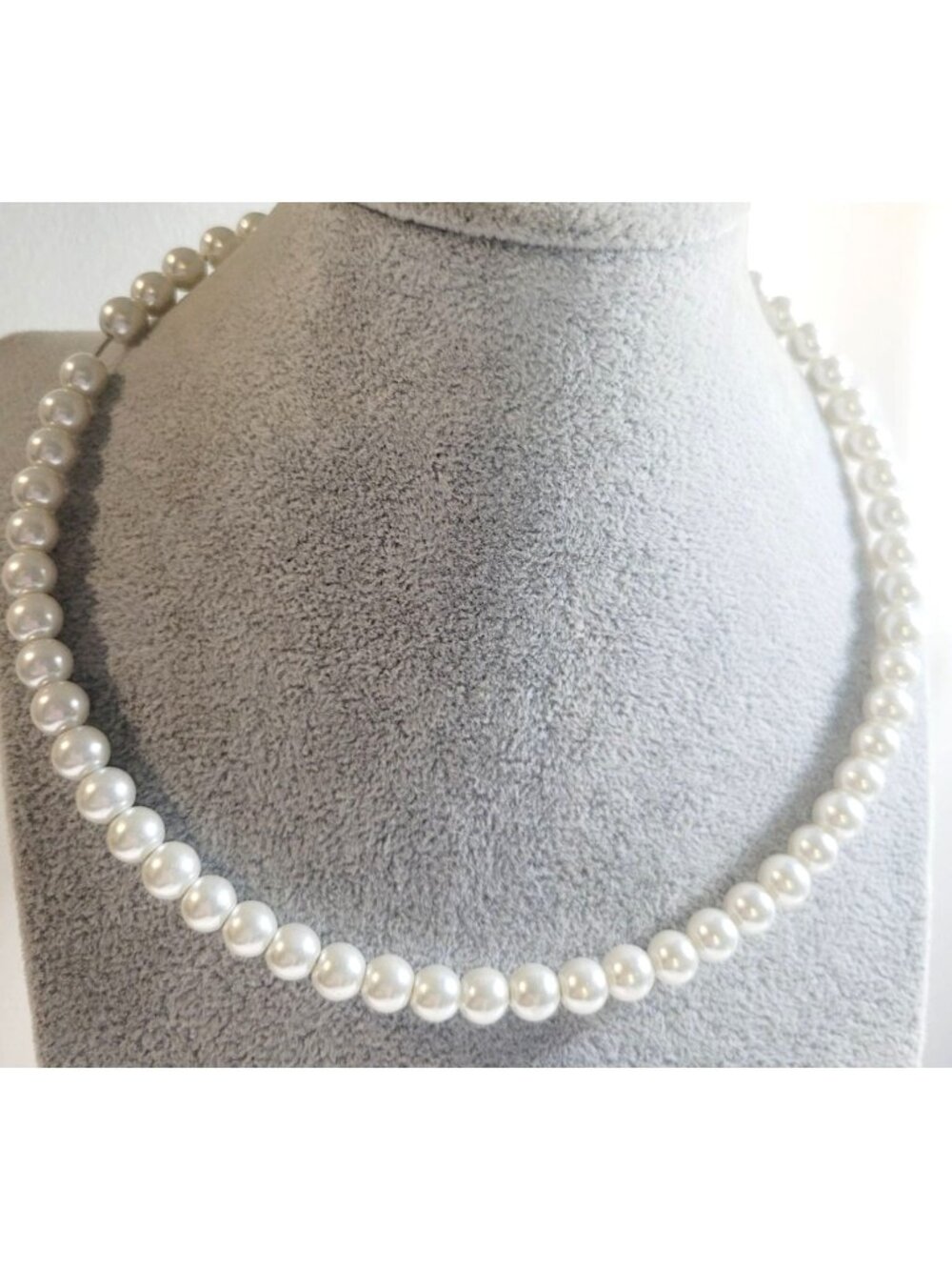 Vintage Flexible Wire Collar Necklace Beaded with White Faux Pearls